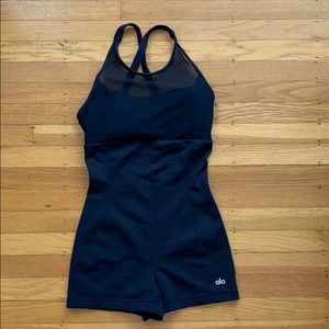 Alo Yoga Onzie Black Small Size
